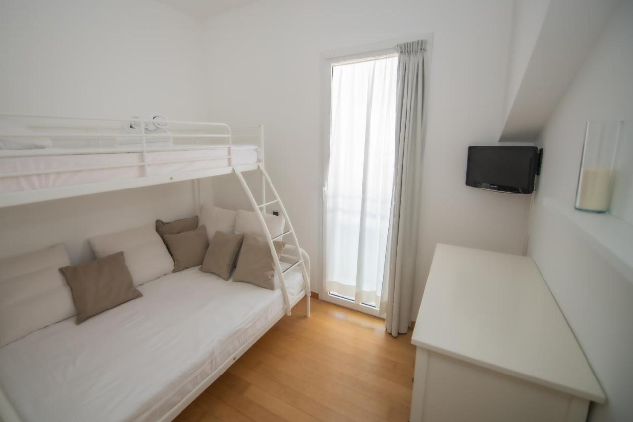 Luxury Suites Collection - Pascoli 13 Riccione Bagian luar foto
